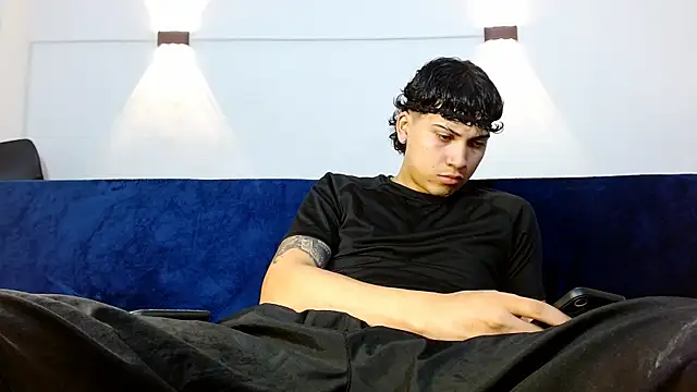 Snapshot of Br4ndxpimm chatting on December 2025 12:26:01 AM Br4ndxpimm online show from December 2025 12:26:01 AM