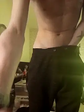 Snapshot of HalloMarcy chatting on March 2025 09:58:01 PM HalloMarcy online show from March 2025 09:58:01 PM