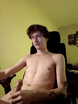 Snapshot of HalloMarcy chatting on November 2025 04:39:02 PM HalloMarcy online show from November 2025 04:39:02 PM