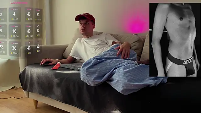 Snapshot of Leonnextdoor chatting on March 2026 09:15:01 AM Leonnextdoor online show from March 2026 09:15:01 AM