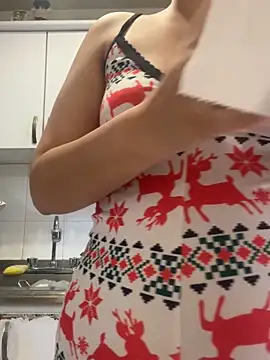 amelia cherry online show from October 2025 06:29:02 PM