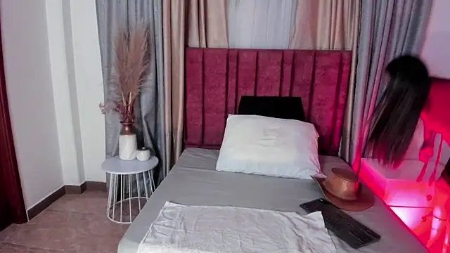 EloiseQuinn online show from March 2025 12:45:02 PM