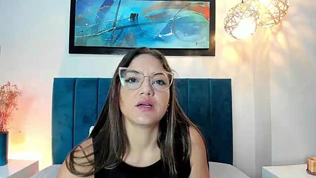 EloiseQuinn online show from October 2025 01:23:02 PM