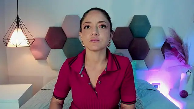 EloiseQuinn online show from December 2025 12:46:02 PM