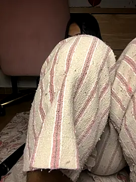 Ninabrunette18 online show from November 2025 02:23:02 AM