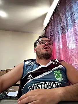 EMILIOHOT online show from January 2026 05:05:01 PM