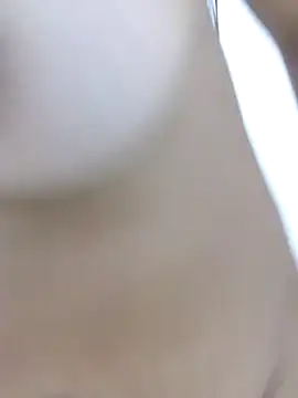 Snapshot of Brendabluee chatting on January 2025 01:29:01 AM Brendabluee online show from January 2025 01:29:01 AM