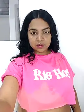 Snapshot of Brendabluee chatting on February 2025 12:49:01 PM Brendabluee online show from February 2025 12:49:01 PM