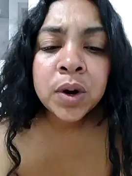 Snapshot of Brendabluee chatting on February 2025 01:00:01 AM Brendabluee online show from February 2025 01:00:01 AM