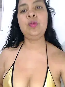 Snapshot of Brendabluee chatting on March 2025 08:43:01 PM Brendabluee online show from March 2025 08:43:01 PM