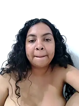 Snapshot of Brendabluee chatting on March 2025 06:34:01 PM Brendabluee online show from March 2025 06:34:01 PM