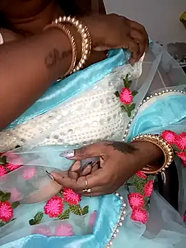 Snapshot of vibhawet chatting on February 2025 06:51:01 PM vibhawet online show from February 2025 06:51:01 PM