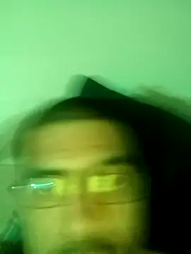 Snapshot of k1oudE chatting on March 2025 10:55:01 AM k1oudE online show from March 2025 10:55:01 AM