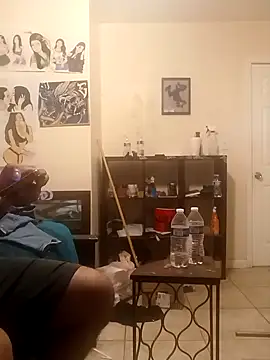 Snapshot of k1oudE chatting on September 2025 09:29:02 PM k1oudE online show from September 2025 09:29:02 PM