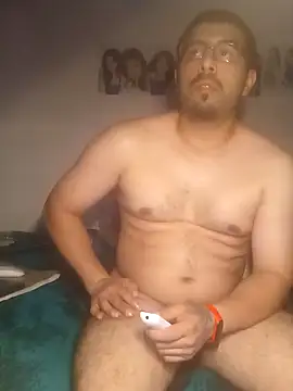 Snapshot of k1oudE chatting on October 2025 10:13:01 AM k1oudE online show from October 2025 10:13:01 AM