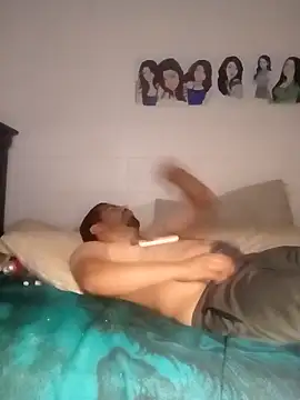 Snapshot of k1oudE chatting on October 2025 06:09:01 PM k1oudE online show from October 2025 06:09:01 PM