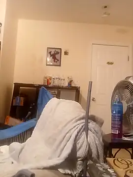 Snapshot of k1oudE chatting on November 2025 05:12:03 AM k1oudE online show from November 2025 05:12:03 AM