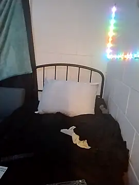 k1oudE online show from March 2026 03:12:02 PM