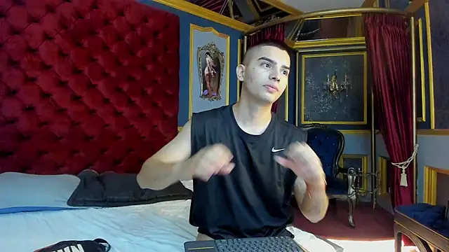 Snapshot of MarcoVitto chatting on January 2025 09:50:02 AM MarcoVitto online show from January 2025 09:50:02 AM