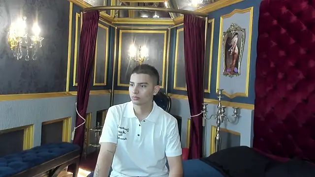 Snapshot of MarcoVitto chatting on February 2025 03:21:02 AM MarcoVitto online show from February 2025 03:21:02 AM