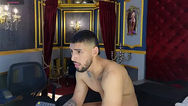 Snapshot of MarcoVitto chatting on March 2025 06:20:02 AM MarcoVitto online show from March 2025 06:20:02 AM