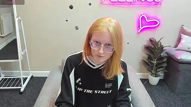 Snapshot of ElizabethHarpper chatting on January 2025 08:56:01 AM ElizabethHarpper online show from January 2025 08:56:01 AM