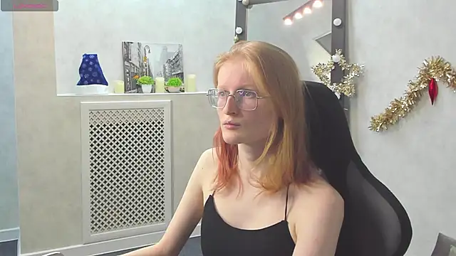 Snapshot of ElizabethHarpper chatting on January 2025 01:00:01 AM ElizabethHarpper online show from January 2025 01:00:01 AM