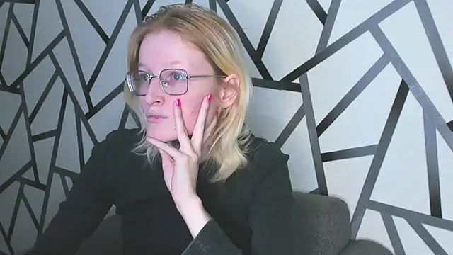 ElizabethHarpper online show from November 2025 01:39:01 AM