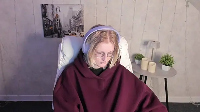 ElizabethHarpper online show from December 2025 01:02:02 AM