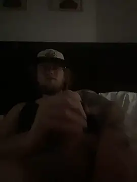 Snapshot of tcadle1824 chatting on March 2026 10:40:01 AM tcadle1824 online show from March 2026 10:40:01 AM