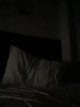 Snapshot of tcadle1824 chatting on April 2026 01:33:01 AM tcadle1824 online show from April 2026 01:33:01 AM