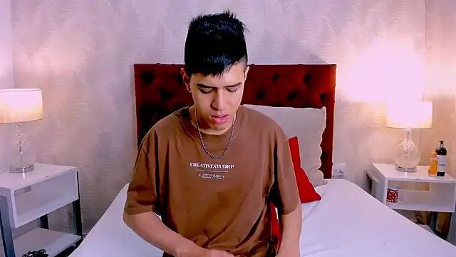 Angel Khouri online show from February 2025 08:38:02 PM