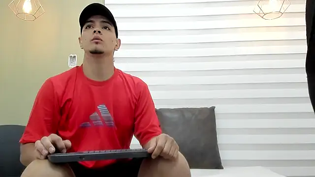 DAVID VICTORIAA online show from September 2025 01:10:01 PM