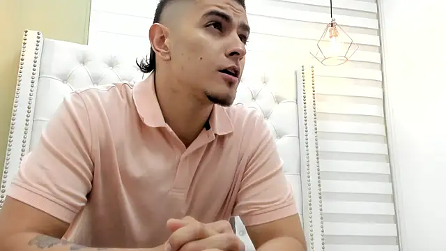 DAVID VICTORIAA online show from September 2025 01:23:02 PM