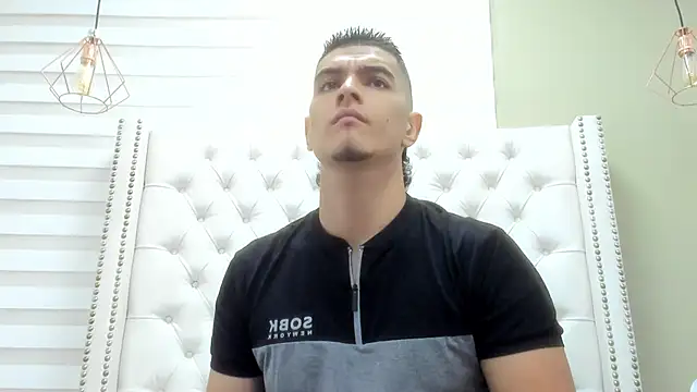 DAVID VICTORIAA online show from October 2025 01:01:02 PM