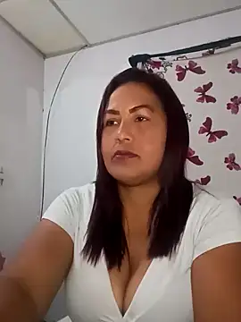 Snapshot of Abigail_BigTits chatting on March 2025 03:08:01 AM Abigail BigTits online show from March 2025 03:08:01 AM