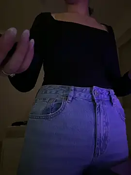 Snapshot of sofiaklf69_ chatting on February 2025 12:51:01 AM sofiaklf69 online show from February 2025 12:51:01 AM