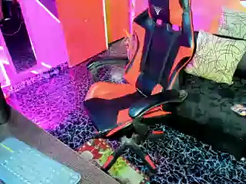 Adam Valenciia online show from January 2025 12:09:01 AM