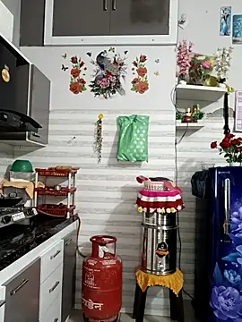 Snapshot of Best-Couple chatting on March 2026 02:39:01 AM Best-Couple online show from March 2026 02:39:01 AM