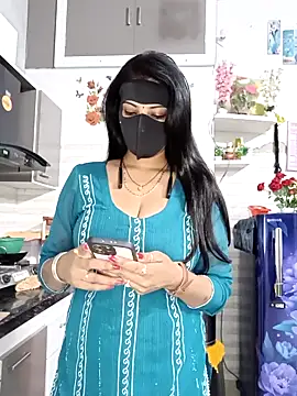 Snapshot of Best-Couple chatting on March 2026 03:34:01 AM Best-Couple online show from March 2026 03:34:01 AM