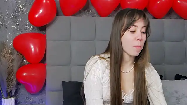 Snapshot of TheEmma chatting on February 2025 11:31:02 AM TheEmma online show from February 2025 11:31:02 AM