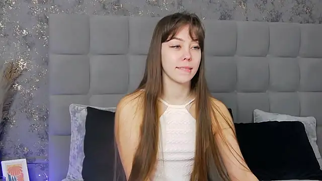 Snapshot of TheEmma chatting on March 2025 05:09:01 AM TheEmma online show from March 2025 05:09:01 AM