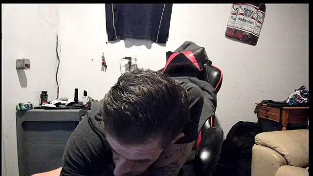 Snapshot of JamesMichael88 chatting on March 2025 04:14:01 PM JamesMichael88 online show from March 2025 04:14:01 PM