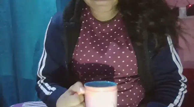 Snapshot of Hot-shanvi chatting on February 2025 11:48:01 PM Hot-shanvi online show from February 2025 11:48:01 PM