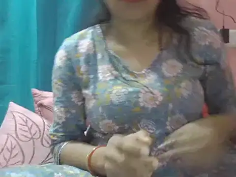 Snapshot of Hot-shanvi chatting on March 2025 12:40:02 AM Hot-shanvi online show from March 2025 12:40:02 AM