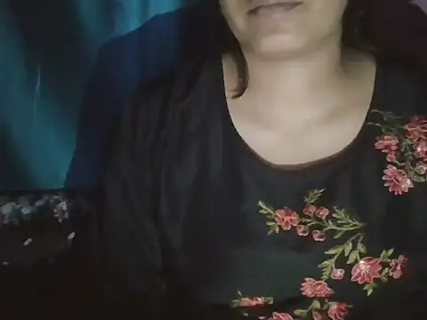 Snapshot of Hot-shanvi chatting on October 2025 05:35:01 PM Hot-shanvi online show from October 2025 05:35:01 PM