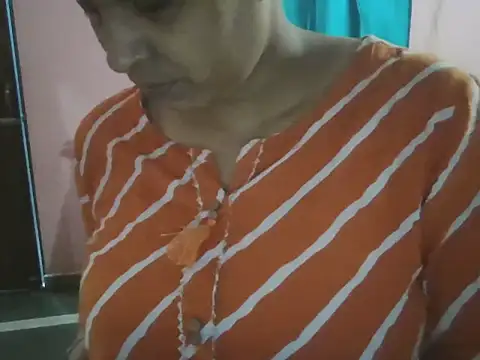 Snapshot of Hot-shanvi chatting on November 2025 02:33:01 AM Hot-shanvi online show from November 2025 02:33:01 AM