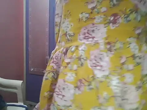 Snapshot of Hot-shanvi chatting on December 2025 06:28:01 PM Hot-shanvi online show from December 2025 06:28:01 PM