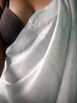 Snapshot of muskan-Sharma chatting on February 2025 04:11:02 AM muskan-Sharma online show from February 2025 04:11:02 AM