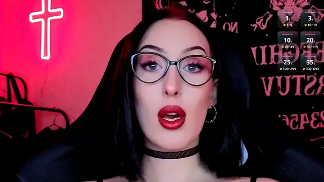 Snapshot of Miss_Alice__ chatting on May 2026 01:22:01 AM Miss Alice online show from May 2026 01:22:01 AM